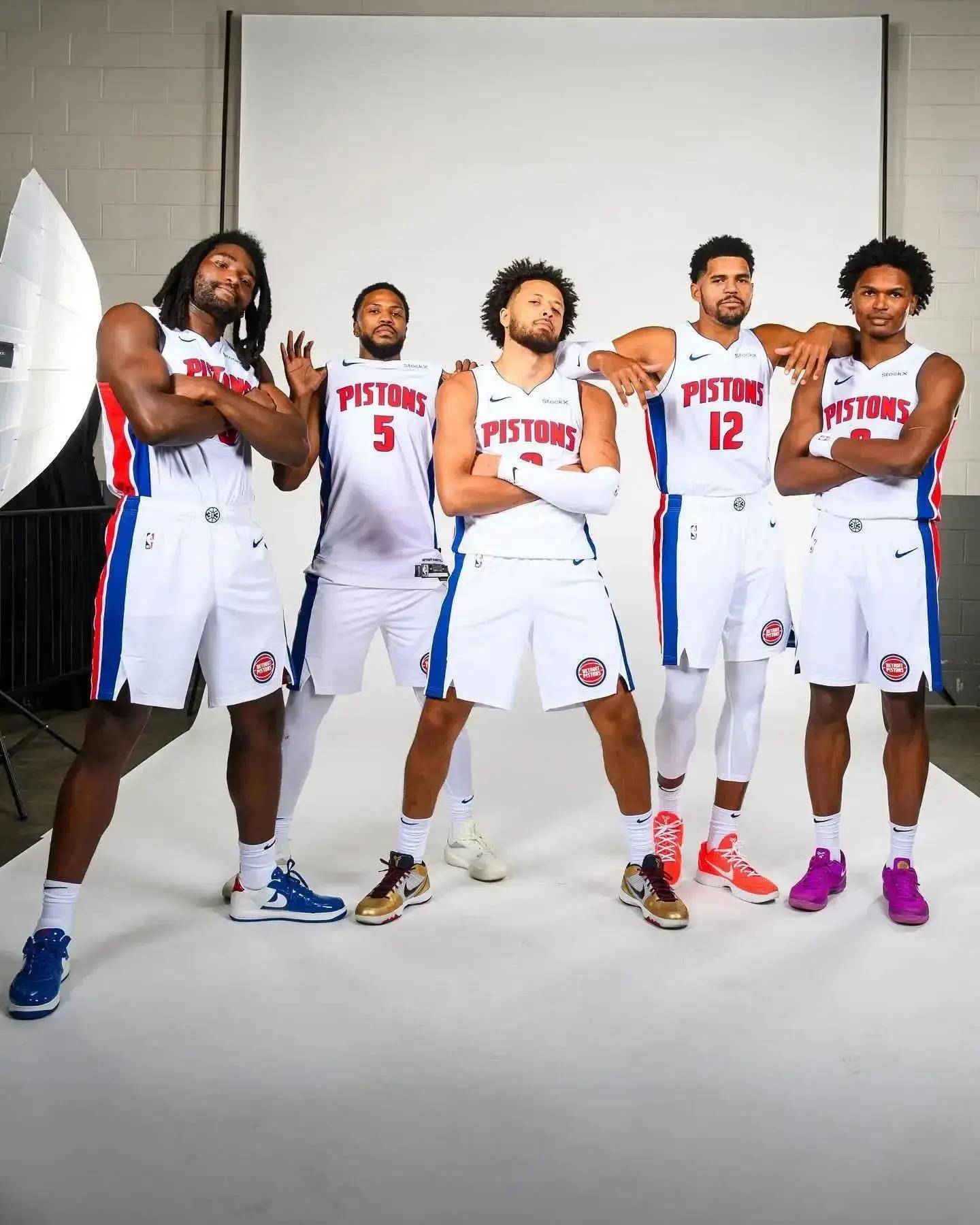 击垫滚地 击垫滚地